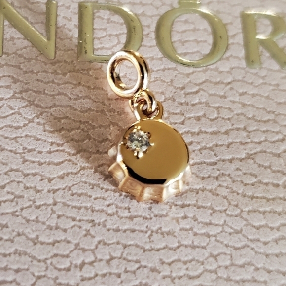 Pandora ME Lucky Bottle Cap Mini Dangle - Picture 2 of 11